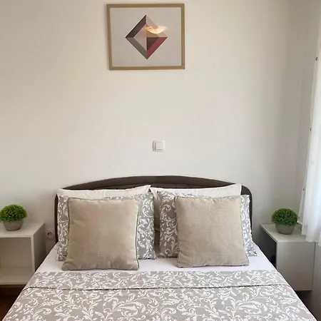 Contessa * Novigrad Istria