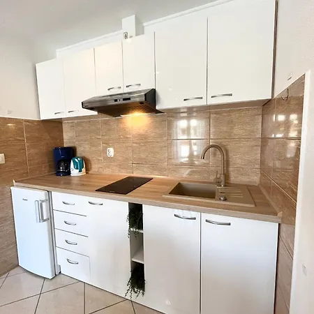 Contessa Apartman *