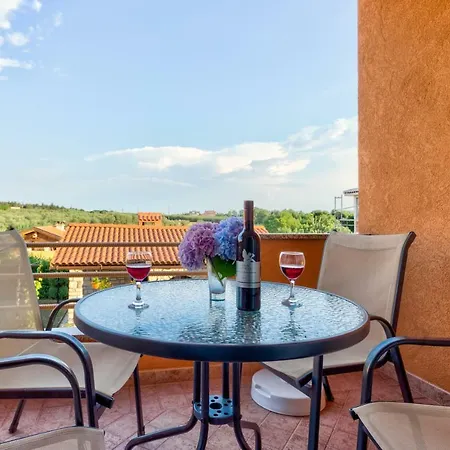Contessa Novigrad Istria