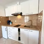 Contessa Lägenhet *