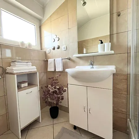 Contessa Apartament *